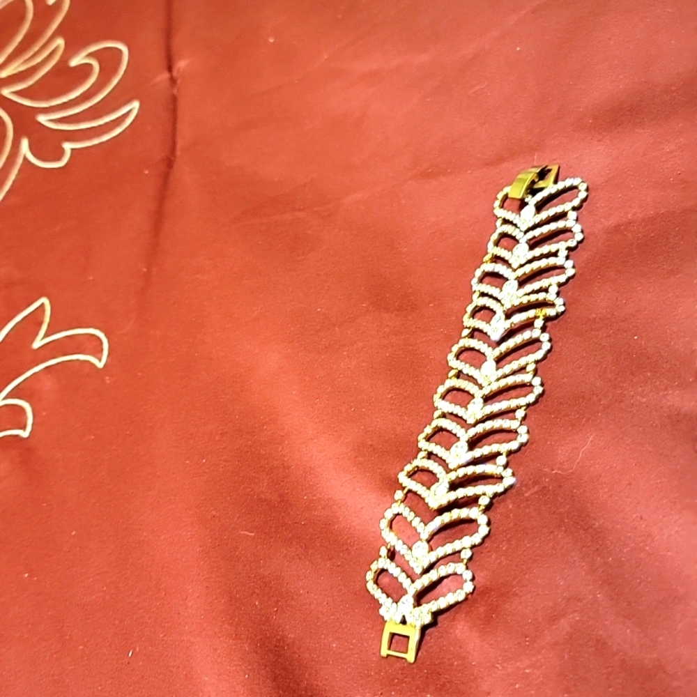 Ladies Bracelet
